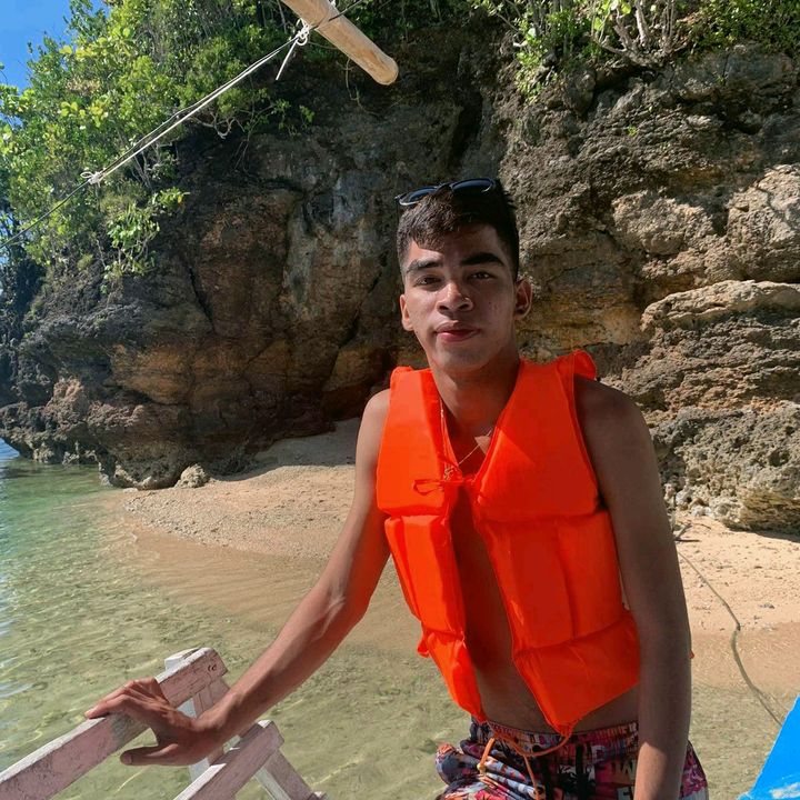 Profile Picture of lucianreid (@lucianreid) on Tiktok