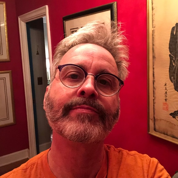 Profile Picture of David Seltzer (@davidaseltzer) on Poshmark