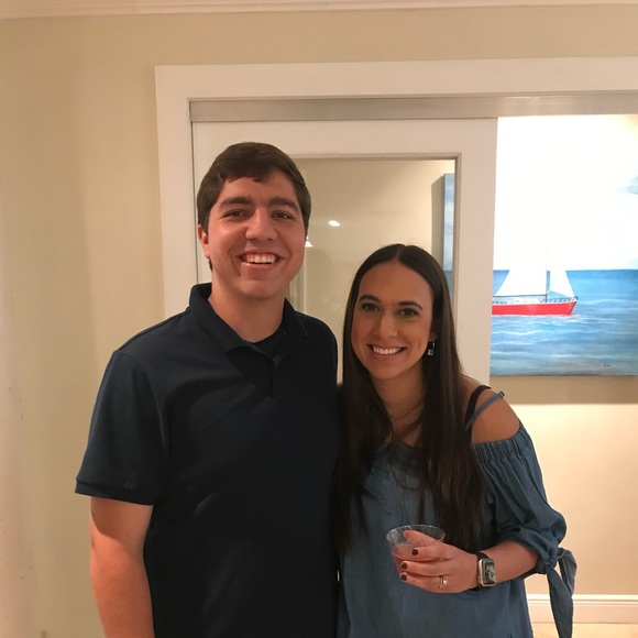 Profile Picture of Cassy Cusco (@cassycuscoo) on Poshmark