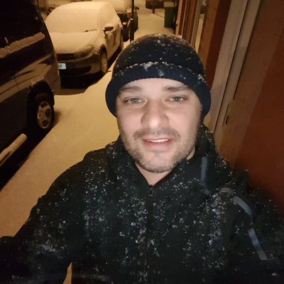 Profile Picture of Waynehuthwaite (@waynetrunk99) on Twitter