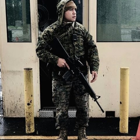 Profile Picture of Alex Macugay (@alexmacugay) on Poshmark