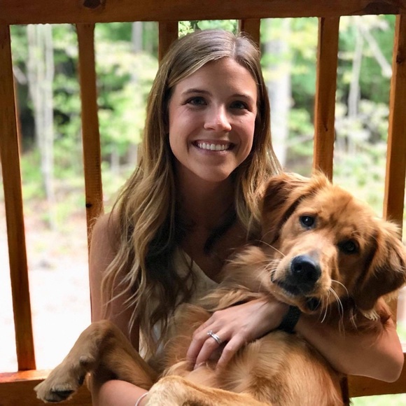 Profile Picture of Sarah Maxey (@sarahmaxey03) on Poshmark