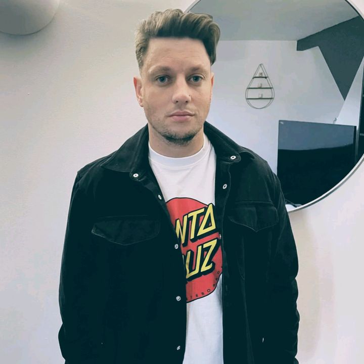 Profile Picture of Glenn (@glennderry7) on Tiktok