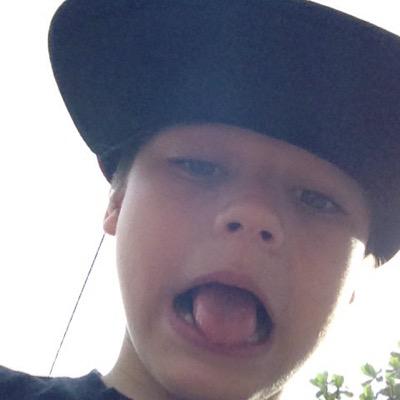 Profile Picture of Arthur Marabeze (@arthur2julia) on Twitter