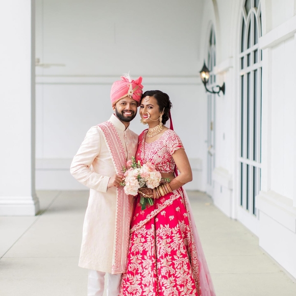 Profile Picture of Bharvi Patel (@bharvi23) on Poshmark