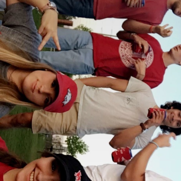 Profile Picture of Kyndal Hetmer (@kyndalhetmer) on Poshmark