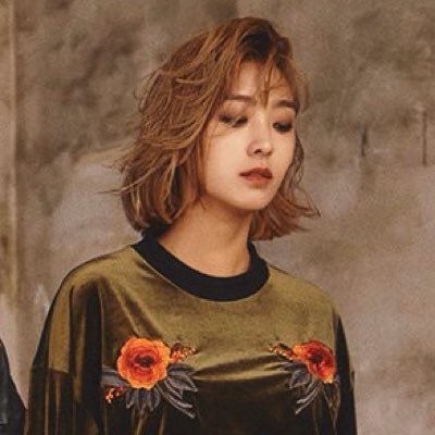 Profile Picture of [H] Yoon Bora 윤보라 (@xsistarBora) on Twitter