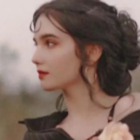 Profile Picture of Anh Minh (@anhminh982) on Poshmark