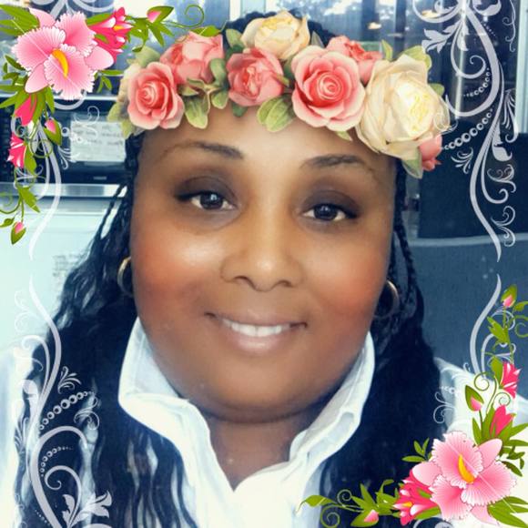 Profile Picture of Yolanda michelle Mccloud (@yoyogalmon) on Poshmark
