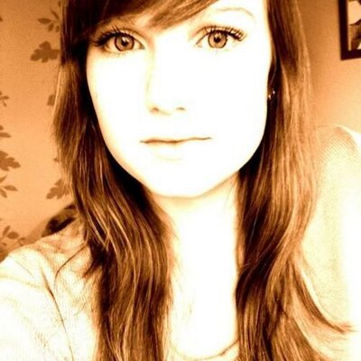 Profile Picture of Julia Westrich (@julie_blue_eyes) on Twitter