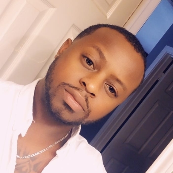 Profile Picture of Lance Patterson (@lancepatters162) on Poshmark