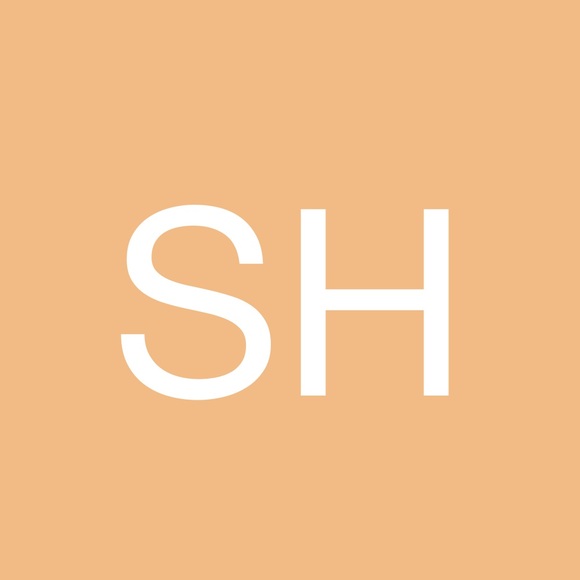 Profile Picture of Stacey Harkins (@staceyharkin416) on Poshmark