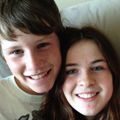 Profile Picture of Leslie (@leslie_avery) on Twitter