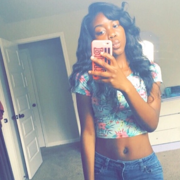 Profile Picture of Naomi Joseph (@naomioj) on Poshmark