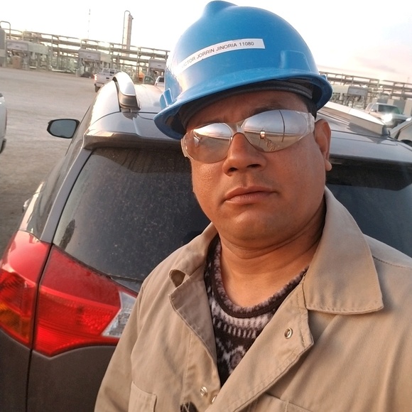 Profile Picture of Victor Jorrin (@victorjorrin) on Poshmark