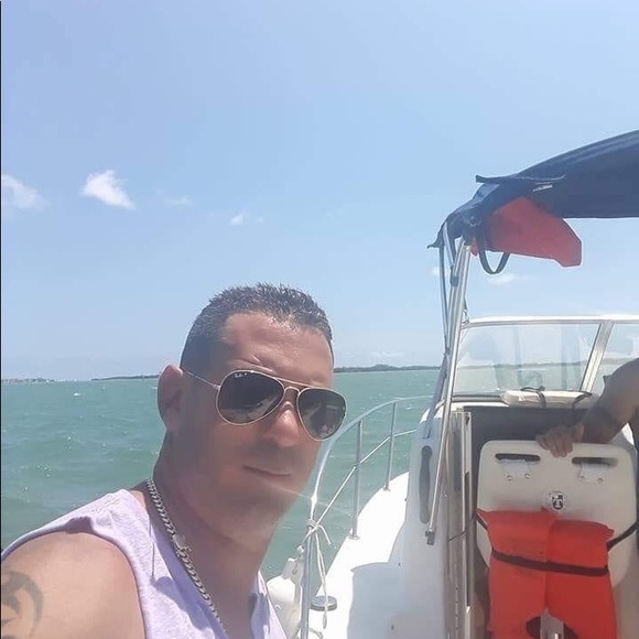 Profile Picture of Michel Alvarez (@michelalvare415) on Poshmark