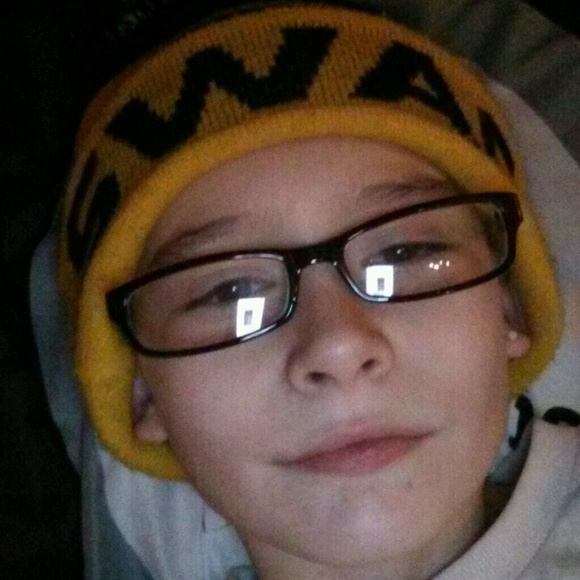 Profile Picture of Austin Keck (@austink13) on Poshmark