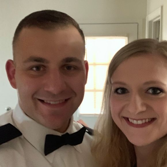 Profile Picture of Carina Decino (@kaninchen90) on Poshmark