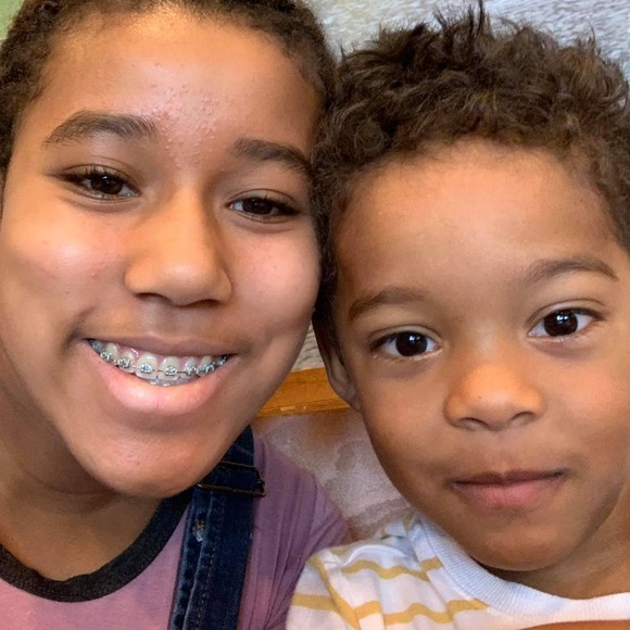 Profile Picture of Angelo Bertoglio (@angelobertoglio) on Poshmark