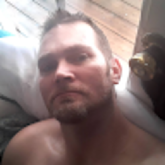 Profile Picture of Robert Nicholson (@robertnichol808) on Poshmark