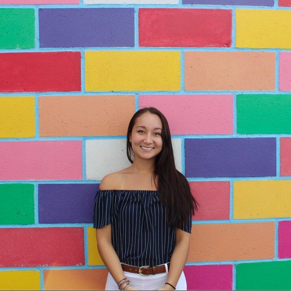 Profile Picture of Colette Eustace (@cje2121) on Poshmark