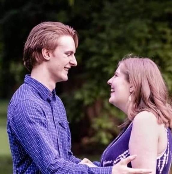 Profile Picture of Elise Pilkinton (@lisiebee123) on Poshmark