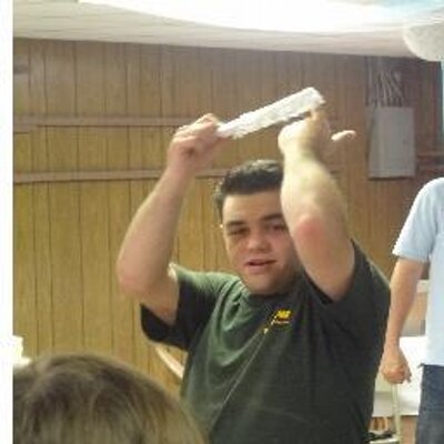 Profile Picture of Jeffrey & Jessica M. (@Jeff_JessOliver) on Twitter