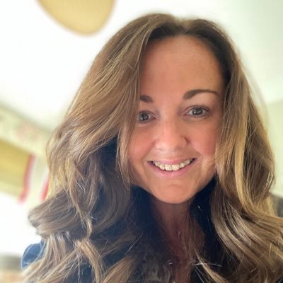 Profile Picture of Jay Vernon (@JayLouiseVernon) on Twitter