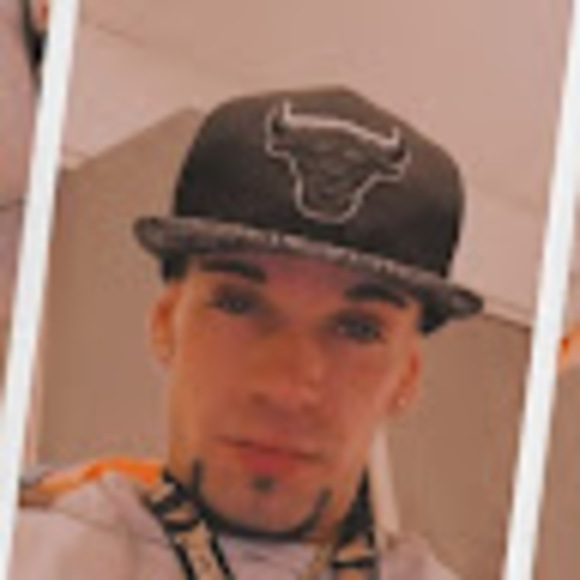 Profile Picture of Charles Barnes (@charlesbarne691) on Poshmark