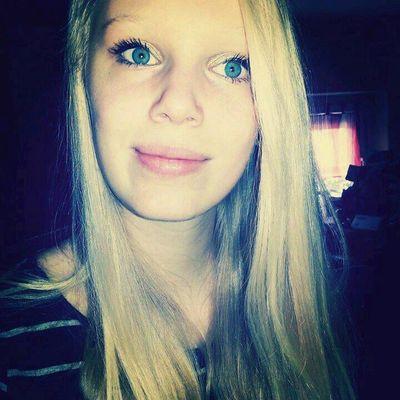 Profile Picture of Anna-Lena Engelmann (@AnnaEngelmann) on Twitter