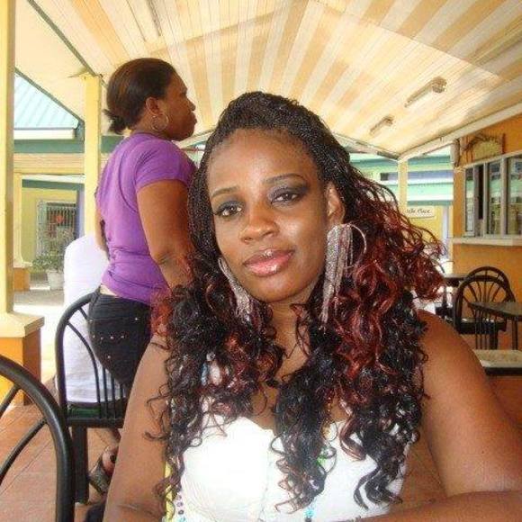 Profile Picture of Trina Codling (@codlingrus) on Poshmark