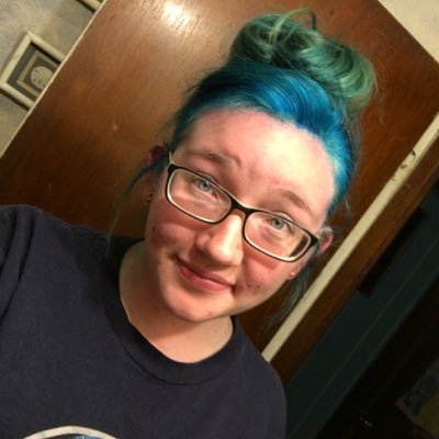 Haley Nicole - Twitter Profile Picture of Haley Nicole (@DinoGoRawr12) on Twitter