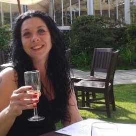 Profile Picture of Heidi Lawrence (@ApplegateHeidi1) on Twitter