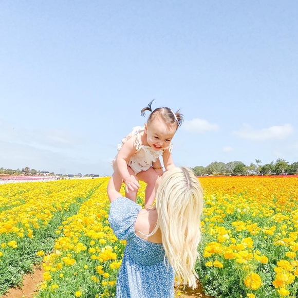 Profile Picture of Taryn Cooper (@taryncooper88) on Poshmark