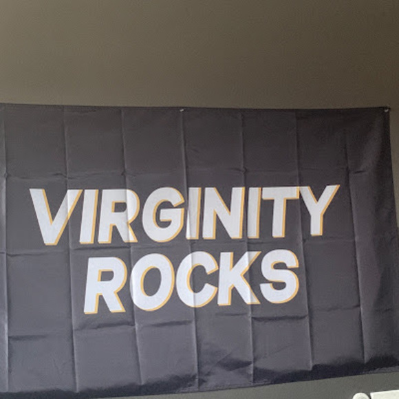 Profile Picture of Ian Miller (@millerian196) on Poshmark