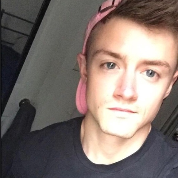 Profile Picture of Casey Bagnall (@cgbagnall) on Poshmark