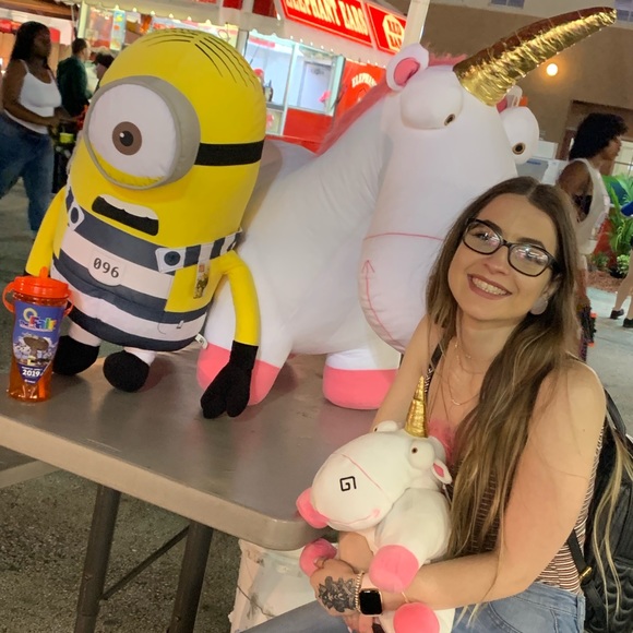 Profile Picture of Melody Haugen (@melodyangelica) on Poshmark