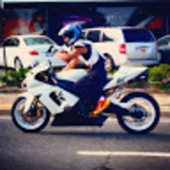 Profile Picture of Omar Afzal (@omarafzal) on Poshmark