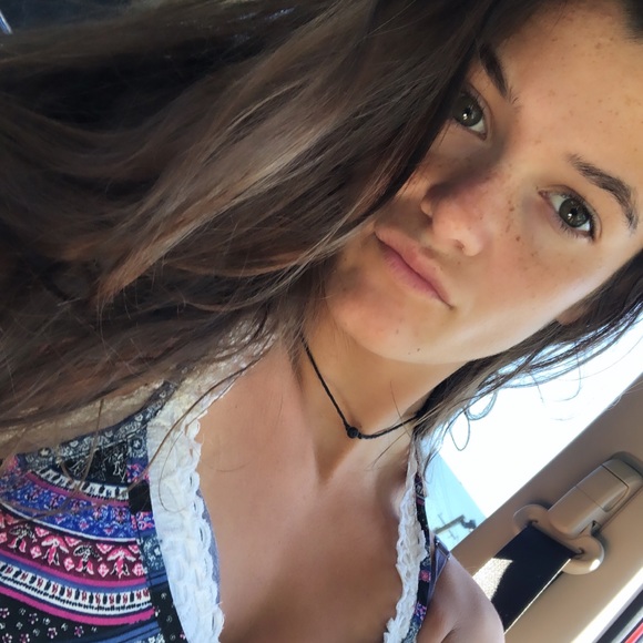 Profile Picture of Grace Olivieri (@graceolivieri) on Poshmark