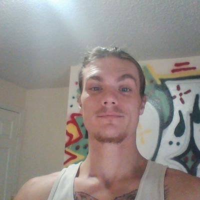 Profile Picture of Dustin Mckenzie (@MikeyMckmill) on Twitter