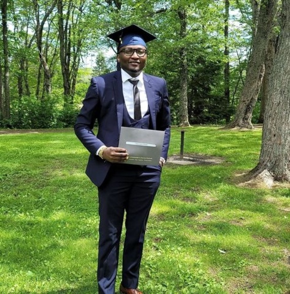 Ludovic shawn Tchanque - Poshmark Profile Picture of Ludovic shawn Tchanque (@tchludov) on Poshmark