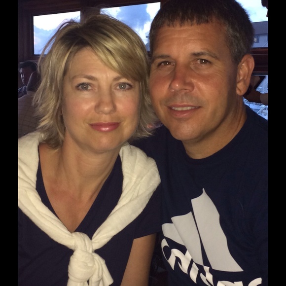 Profile Picture of Robin Jeffers (@rjeffers1969) on Poshmark