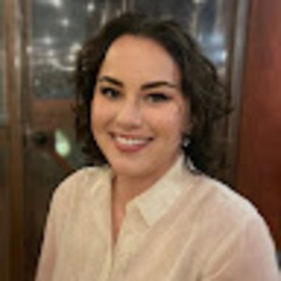 Profile Picture of Alexis Dorroh (@alexisdorroh) on Poshmark