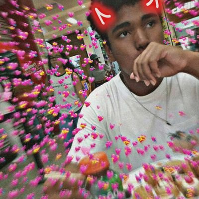 Profile Picture of David Pines (@DavidPines17) on Twitter