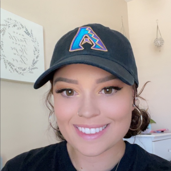 Profile Picture of Erika Houle (@erikuuuh) on Poshmark