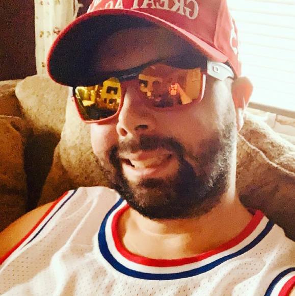 Profile Picture of Adrian Dusthimer (@adriandusthimer) on Poshmark