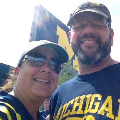 Profile Picture of Stephanie Socha (@Mamasocha5) on Twitter