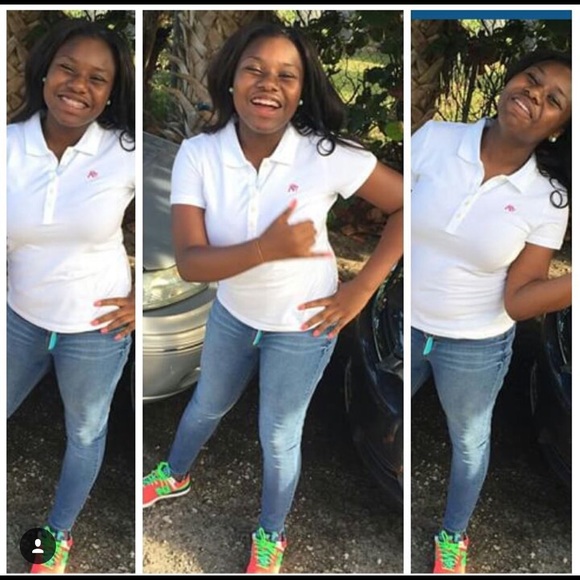 Profile Picture of Alysha Hinds (@alysha1105) on Poshmark