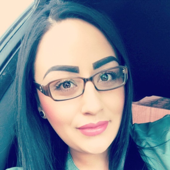 Profile Picture of Ivy Vargas (@1vy) on Poshmark