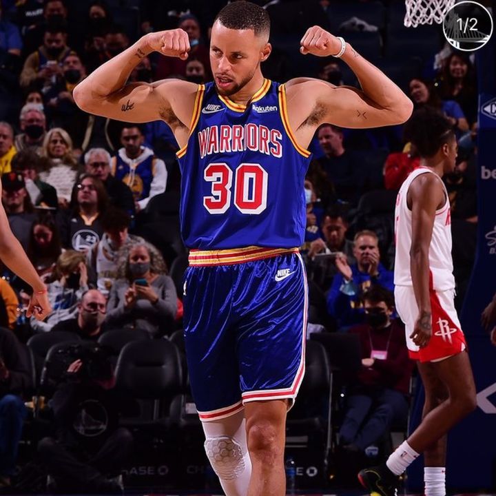 Profile Picture of projuxify (@currylocks) on Tiktok